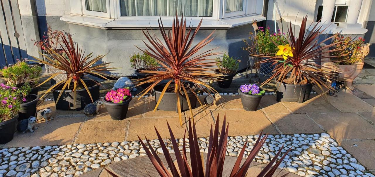 The Aldor Bed and Breakfast Skegness Exteriör bild